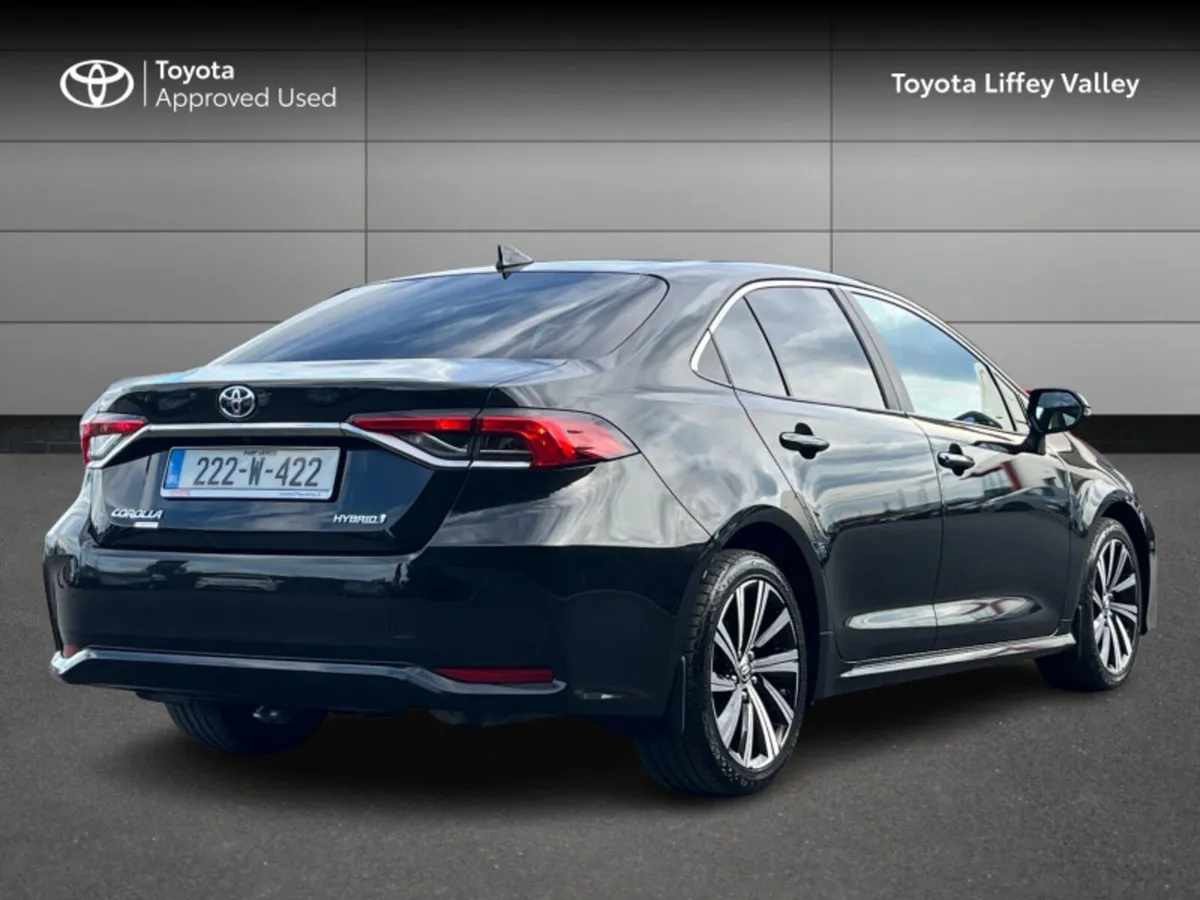 Toyota Corolla COROLLA HYBRID LUNA SPORT - Image 2