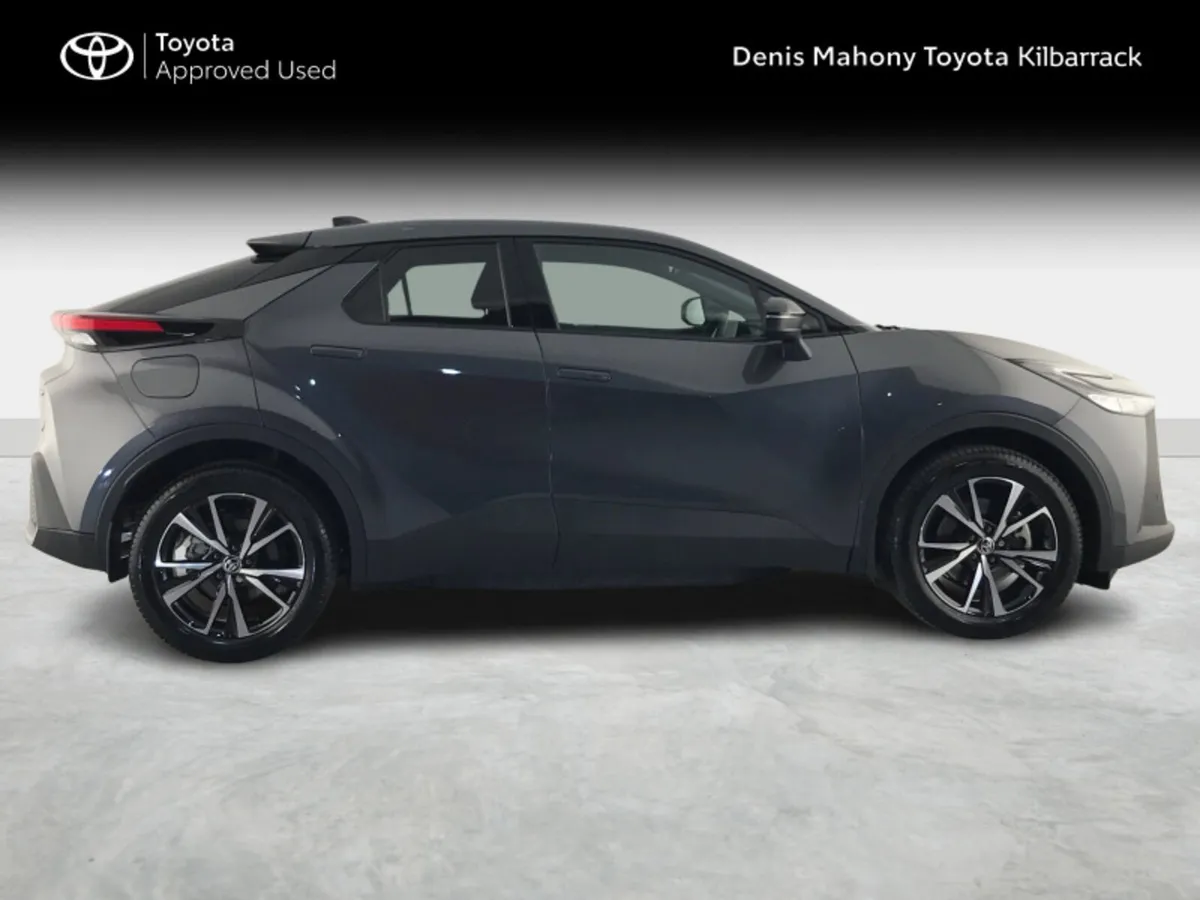 Toyota C-HR PHEV SPORT - Image 3