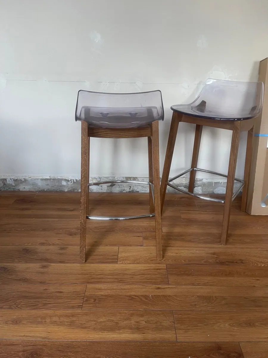 Kitchen stools - Image 1