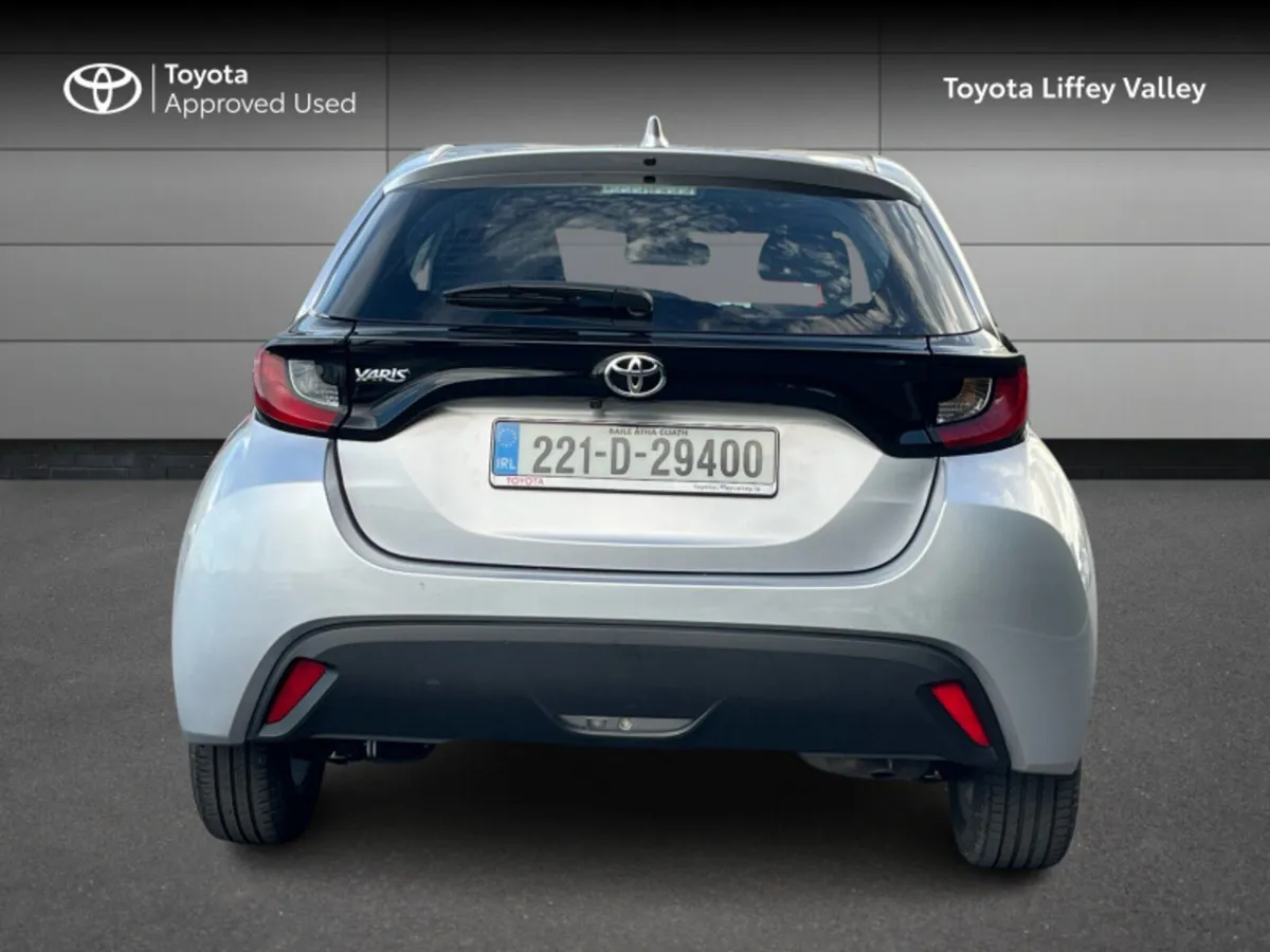 Toyota Yaris YARIS 1.0 LUNA - Image 4