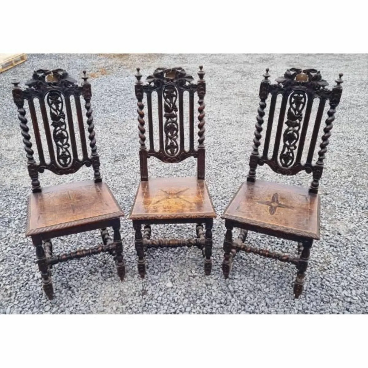 Set of 3x High Back Carved Oak Chairs KAS853 - Image 1