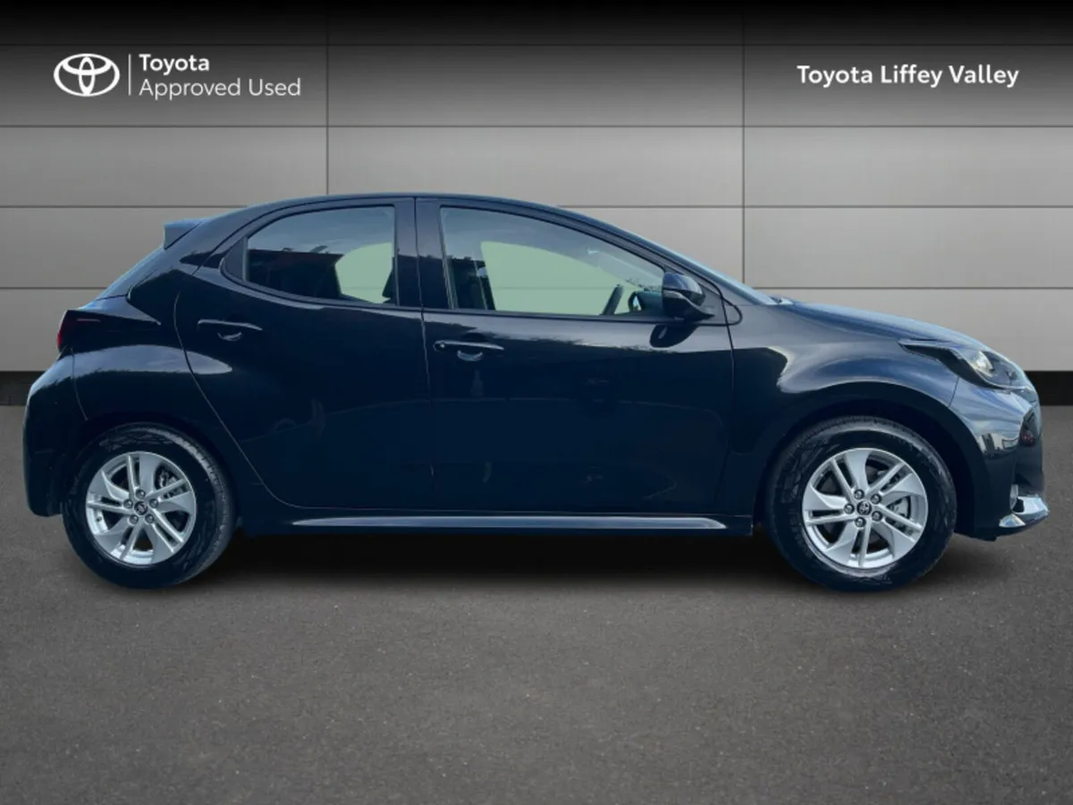 Toyota Yaris Yaris Hybrid 115 Luna - Image 3