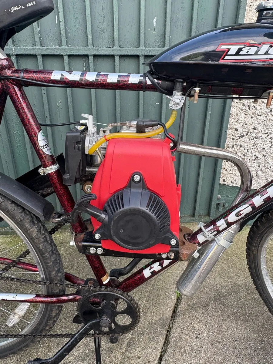 bicycle with engine ( 4 stroke 49cc) very reliable - Image 2