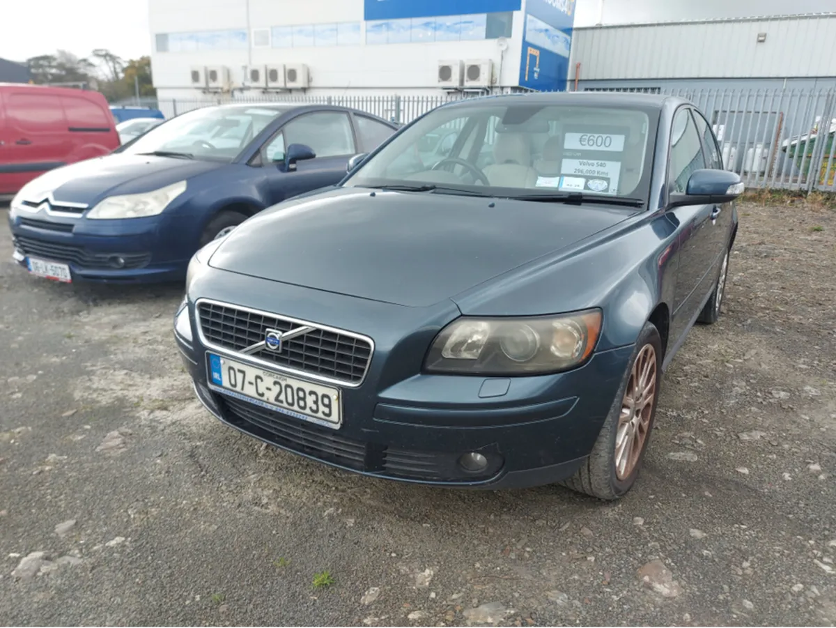 Volvo S40 1.8 SE/LUX 4DR * TRADE ONLY* - Image 1