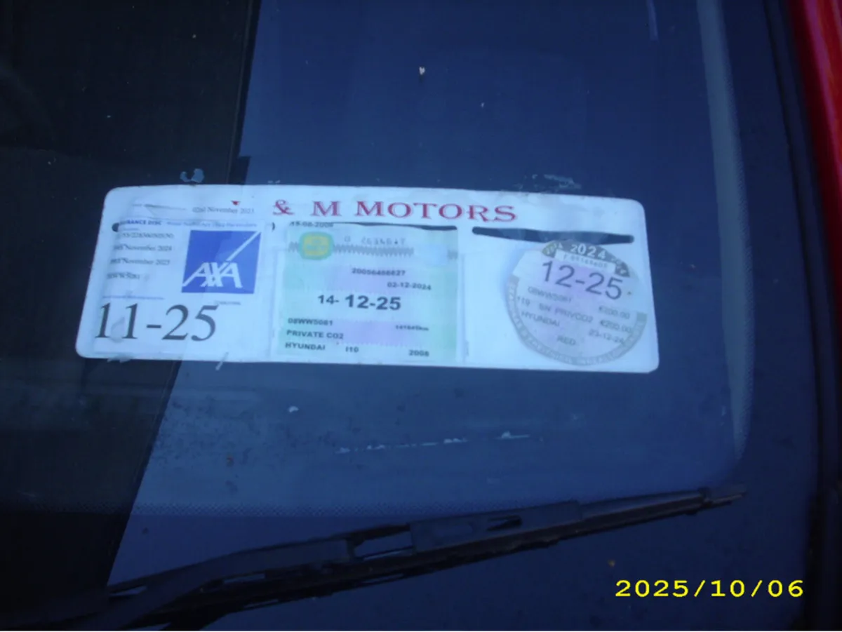 Hyundai i10 1.1 DELUXE - Image 2