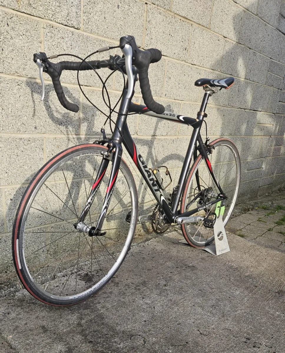 Giant SCR road bike - Image 3