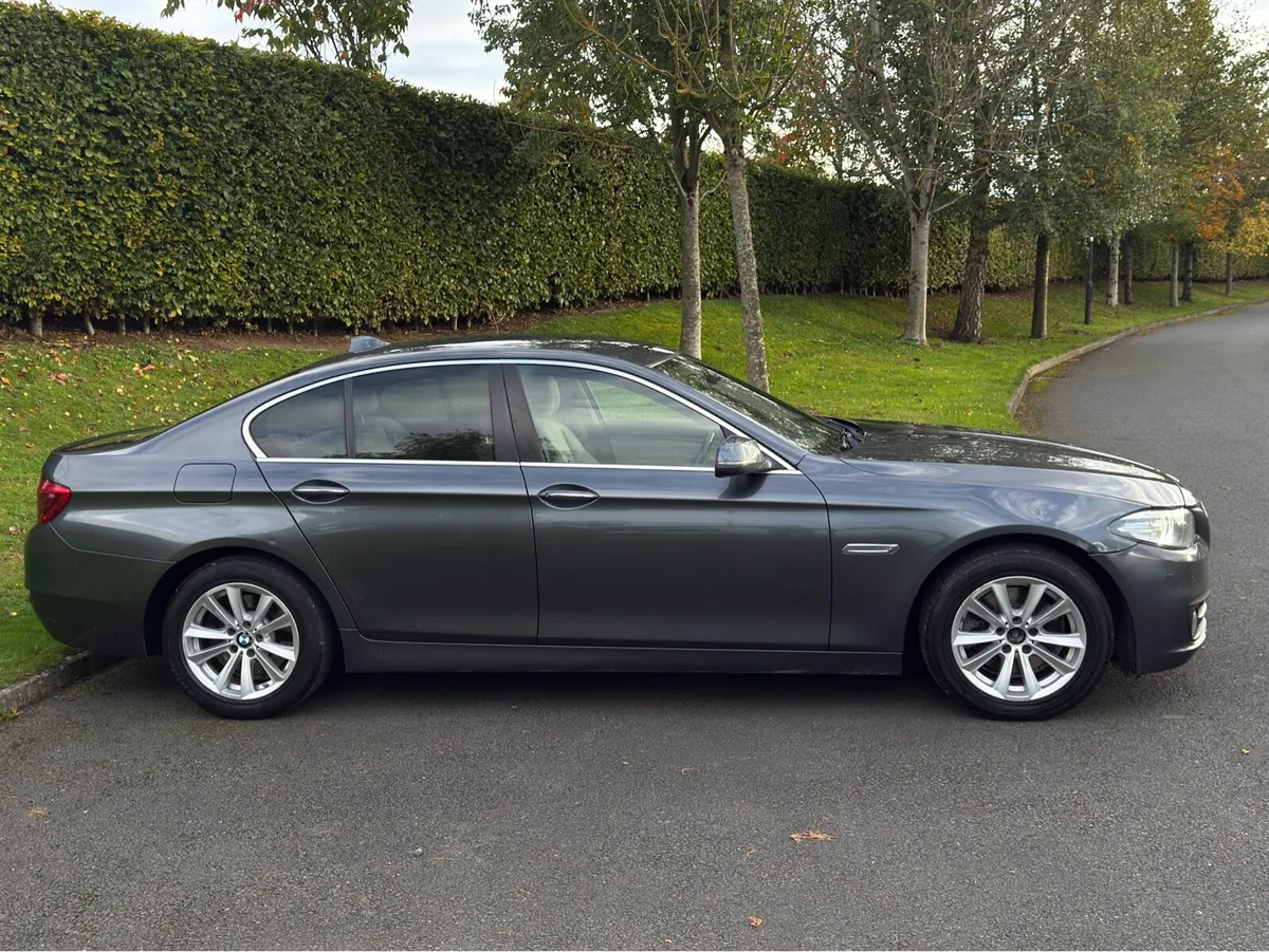 BMW 5 Series - Image 3