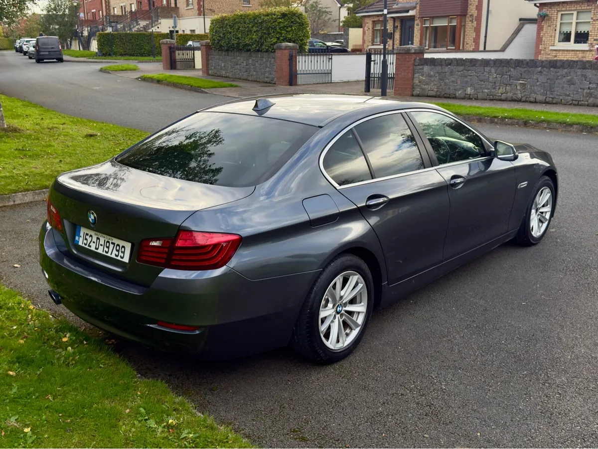 BMW 5 Series - Image 4