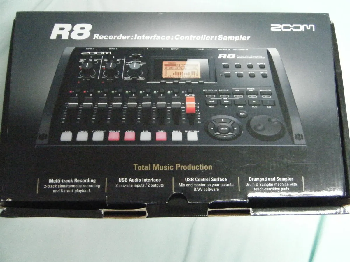 Zoom R8 multitrack recorder - Image 2