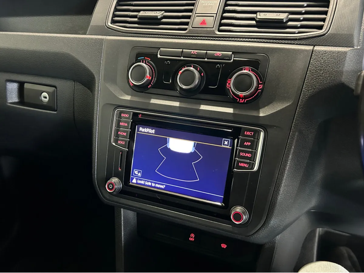Volkswagen Caddy PVM HIGHLINE TDI 150HP D6F 5DR AU - Image 3