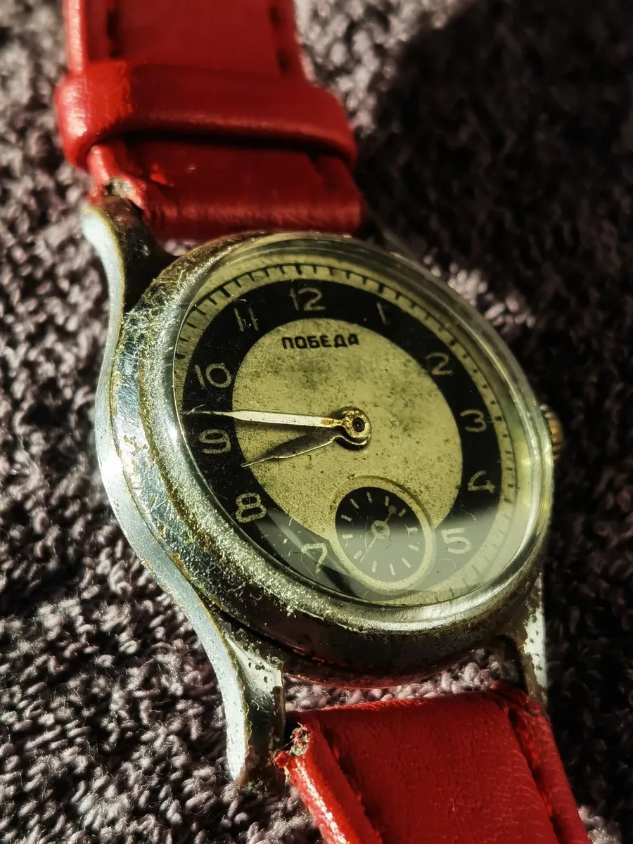 Soviet Union Vintage mechanical watch Pabieda