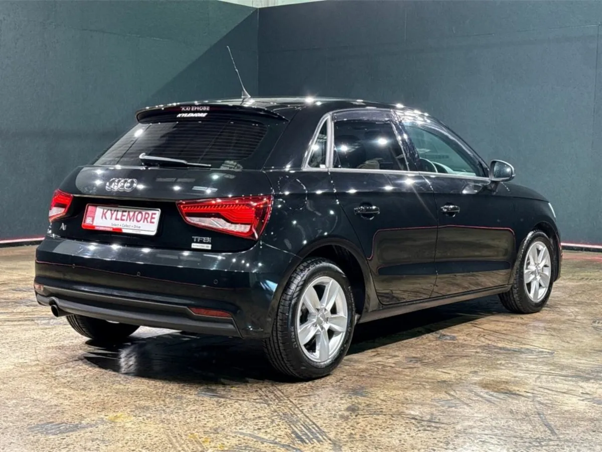 Audi A1 1.0L AUTOMATIC TFSI - PARKING SENSORS - HE - Image 4
