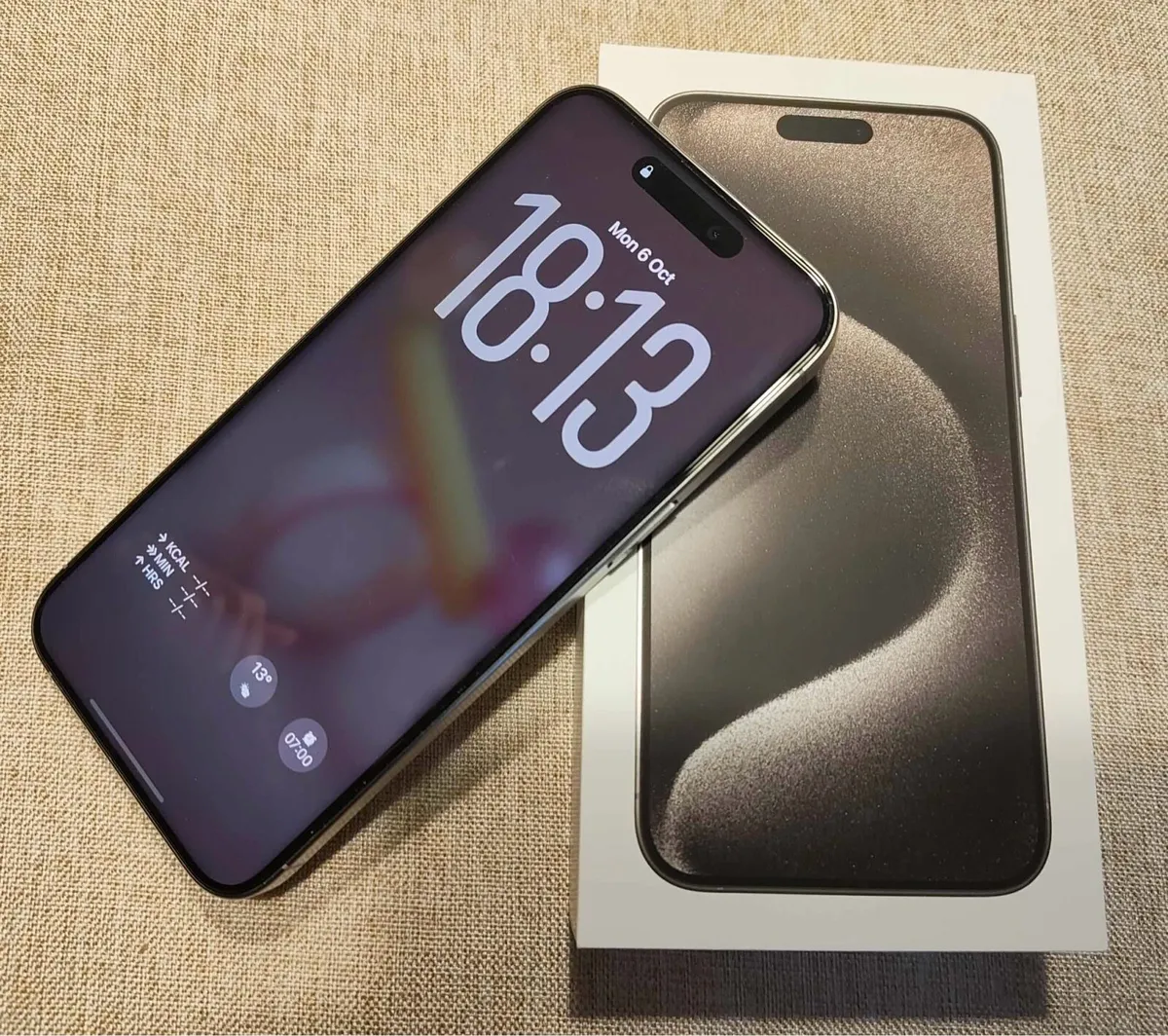 iPhone 15 pro max 256GB - Image 3