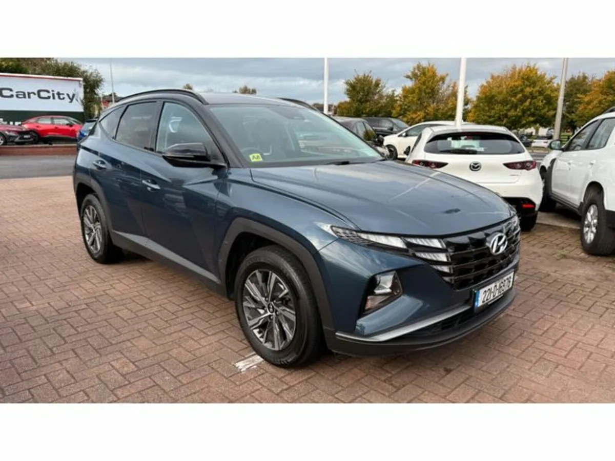 Hyundai Tucson Hybrid// Automatic// Leather// Appl - Image 1