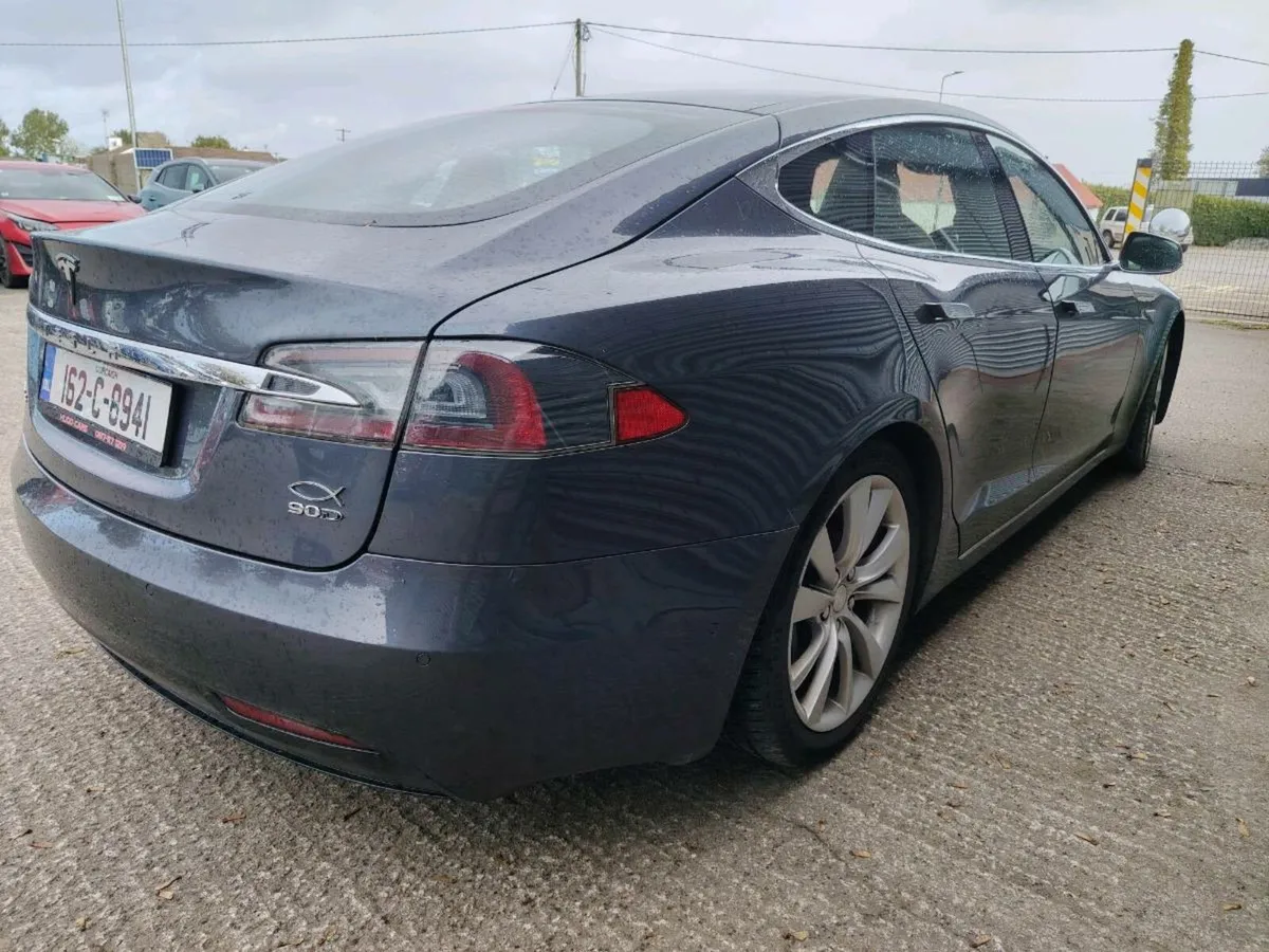 2016 Tesla Model S  Electric - Image 3