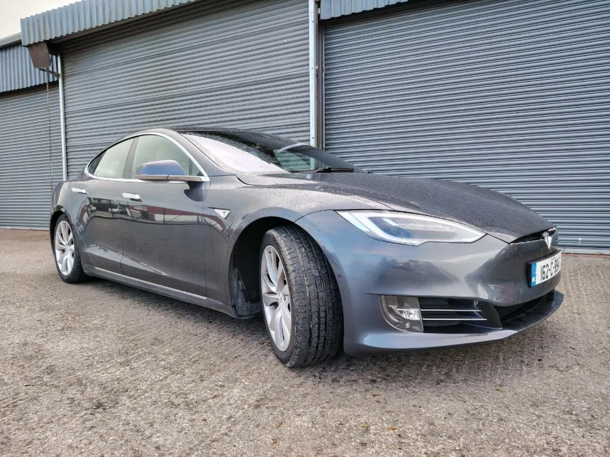 2016 Tesla Model S  Electric - Image 4
