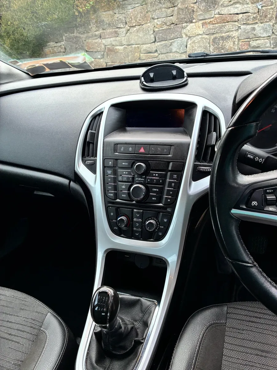 151 Opel Astra - Image 4