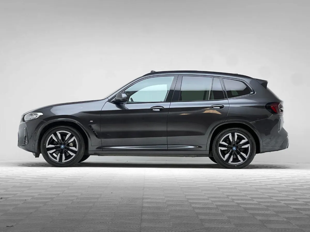 BMW iX3 M SPORT - Image 4