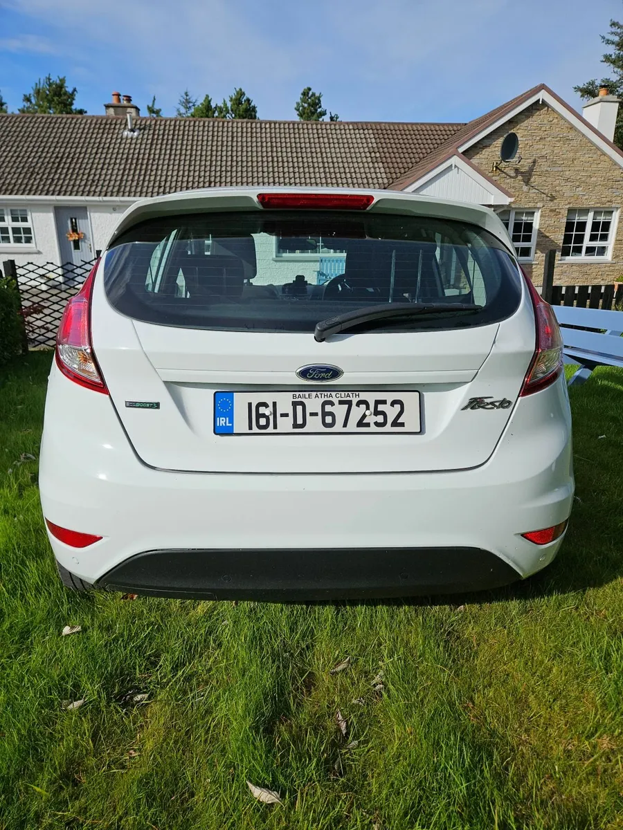 Ford Fiesta 2016 - Image 2