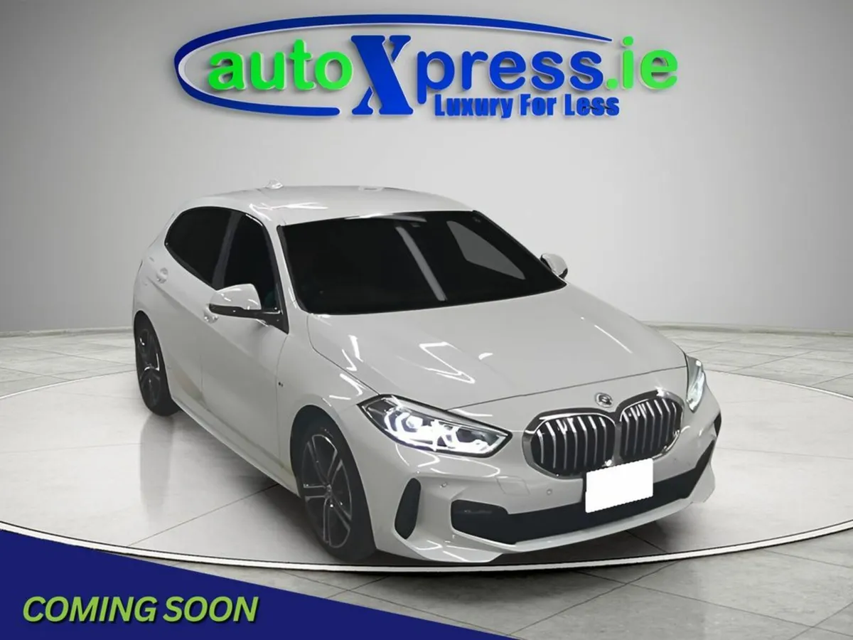 BMW 1-Series 118d M-SPORT Automatic, Reversing cam - Image 1