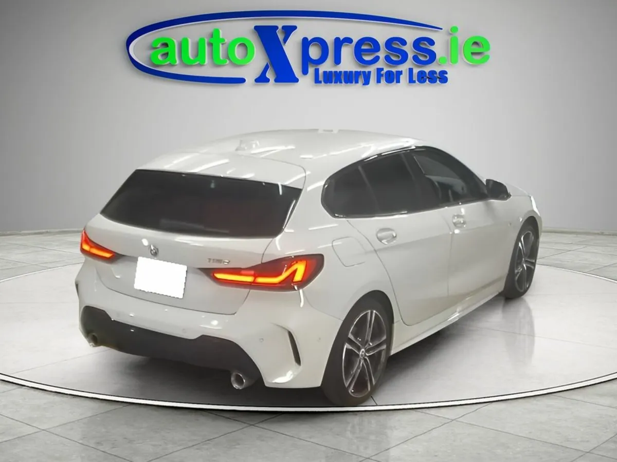 BMW 1-Series 118d M-SPORT Automatic, Reversing cam - Image 3