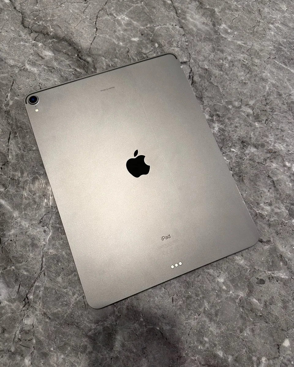iPad - Image 1