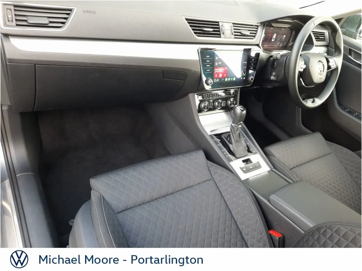 Skoda Superb Superb AMB 2.0tdi 150HP DSG - Image 4