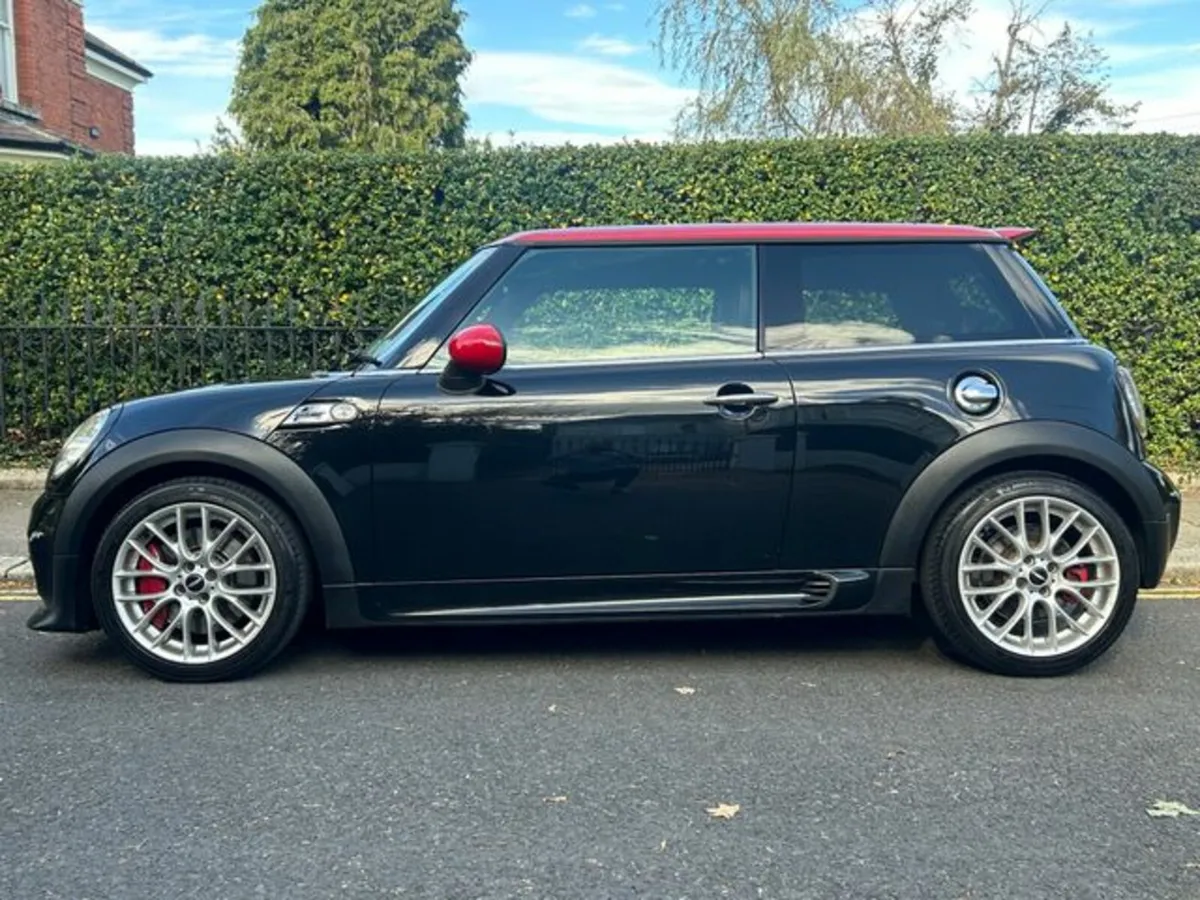 Mini Cooper 1.6 MINI JOHN COOPER WORKS EDITION - Image 4