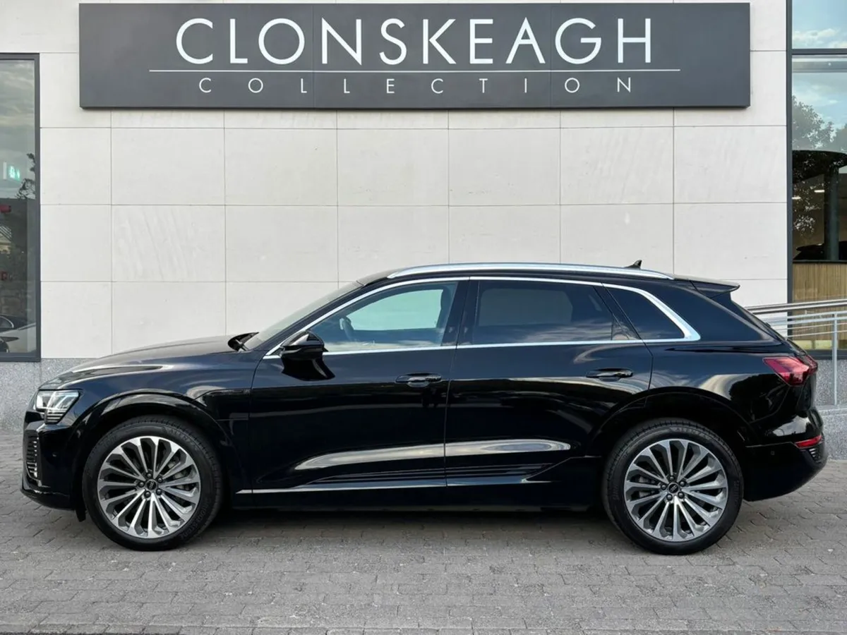 Audi Q8 e-tron 55 QUATTRO S LINE - Image 4