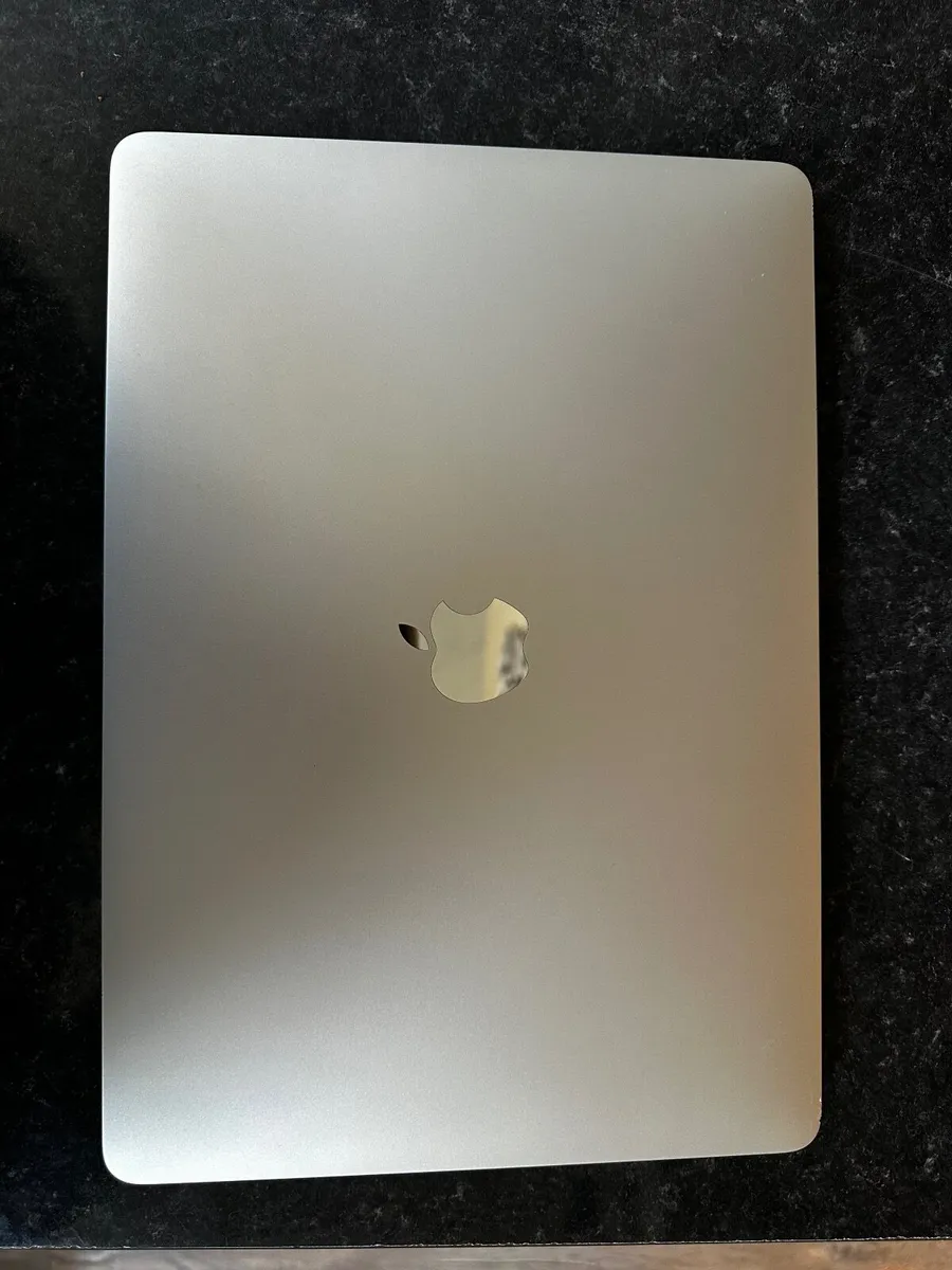 MacBook Air (M1 2020) - Image 1