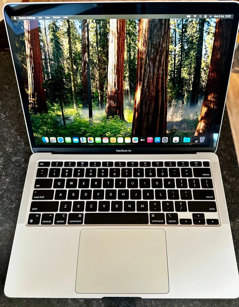 MacBook Air (M1 2020) - Image 2