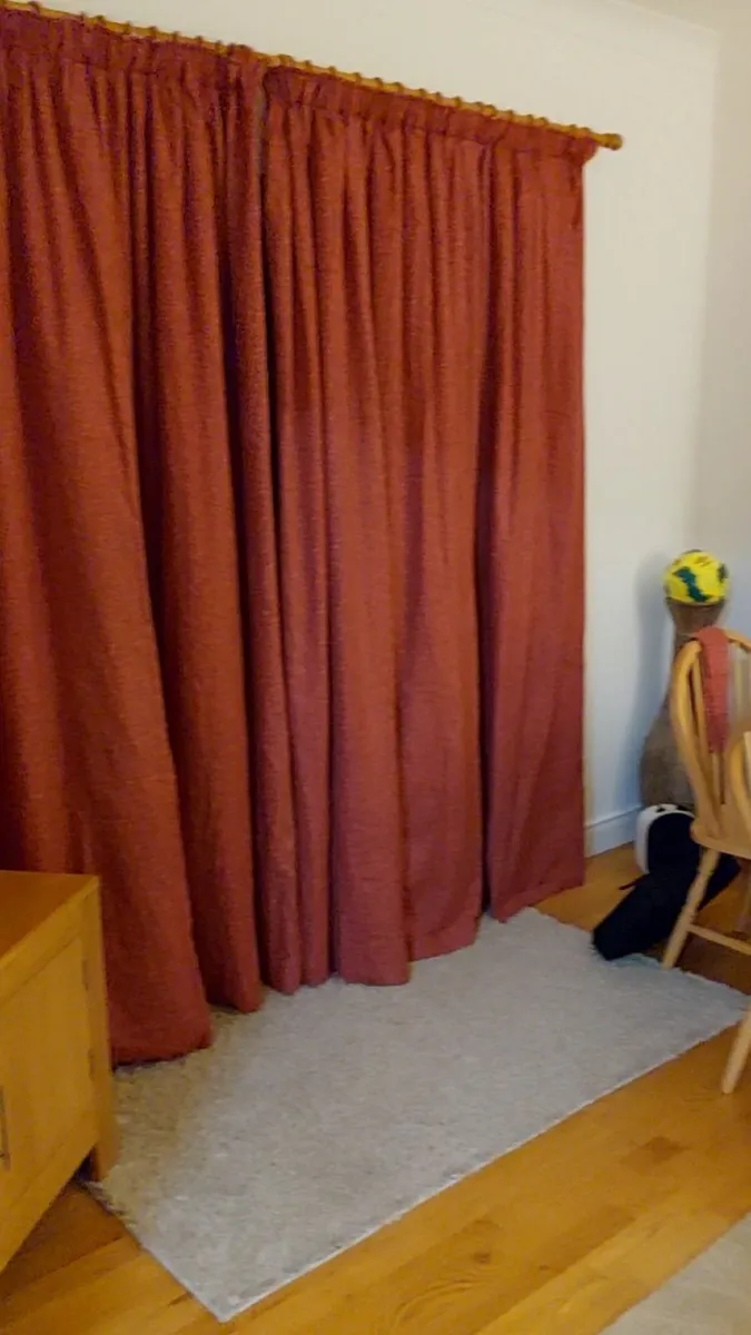 Curtains for room - Image 1
