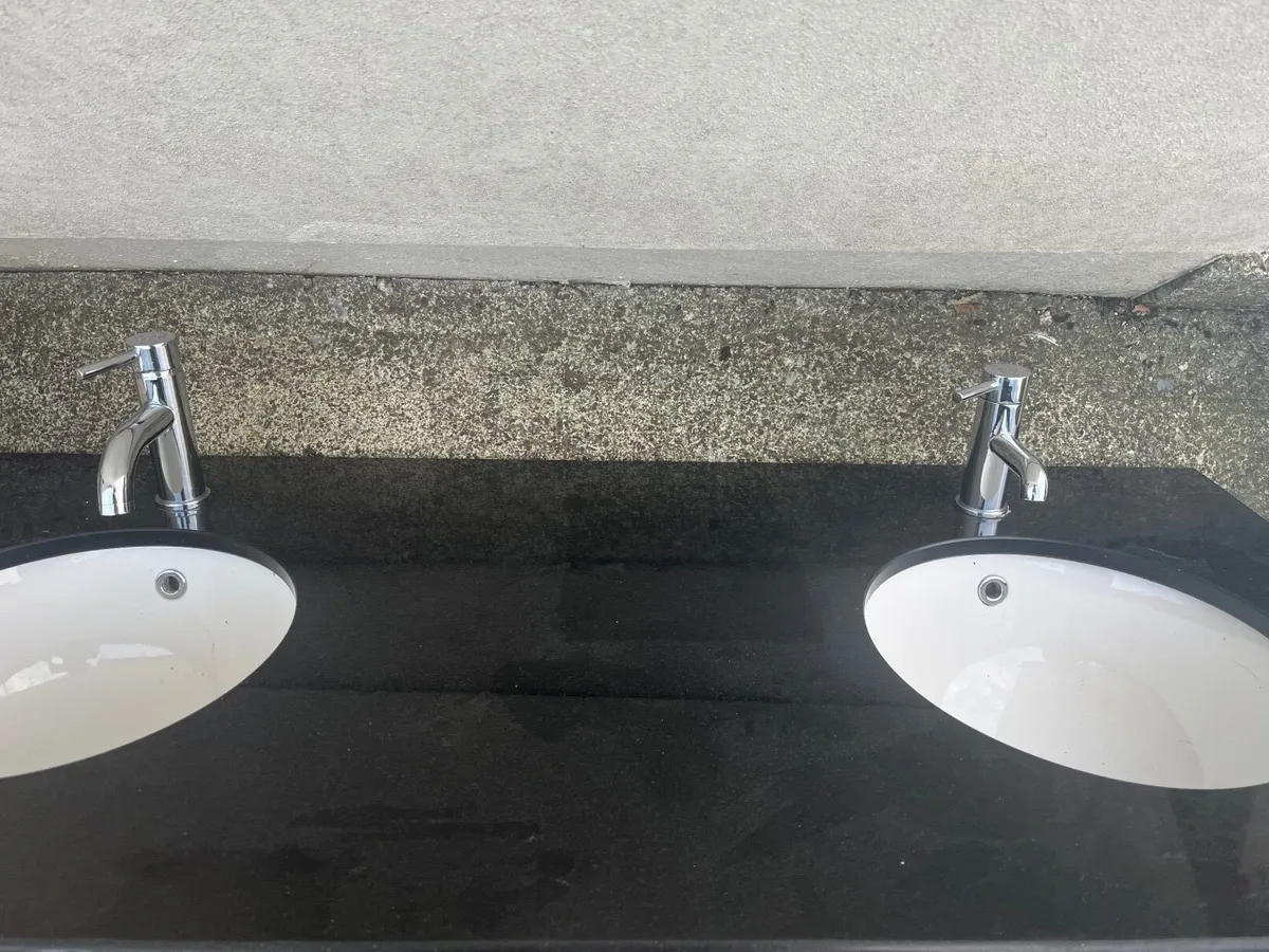 Sink unit - Image 1