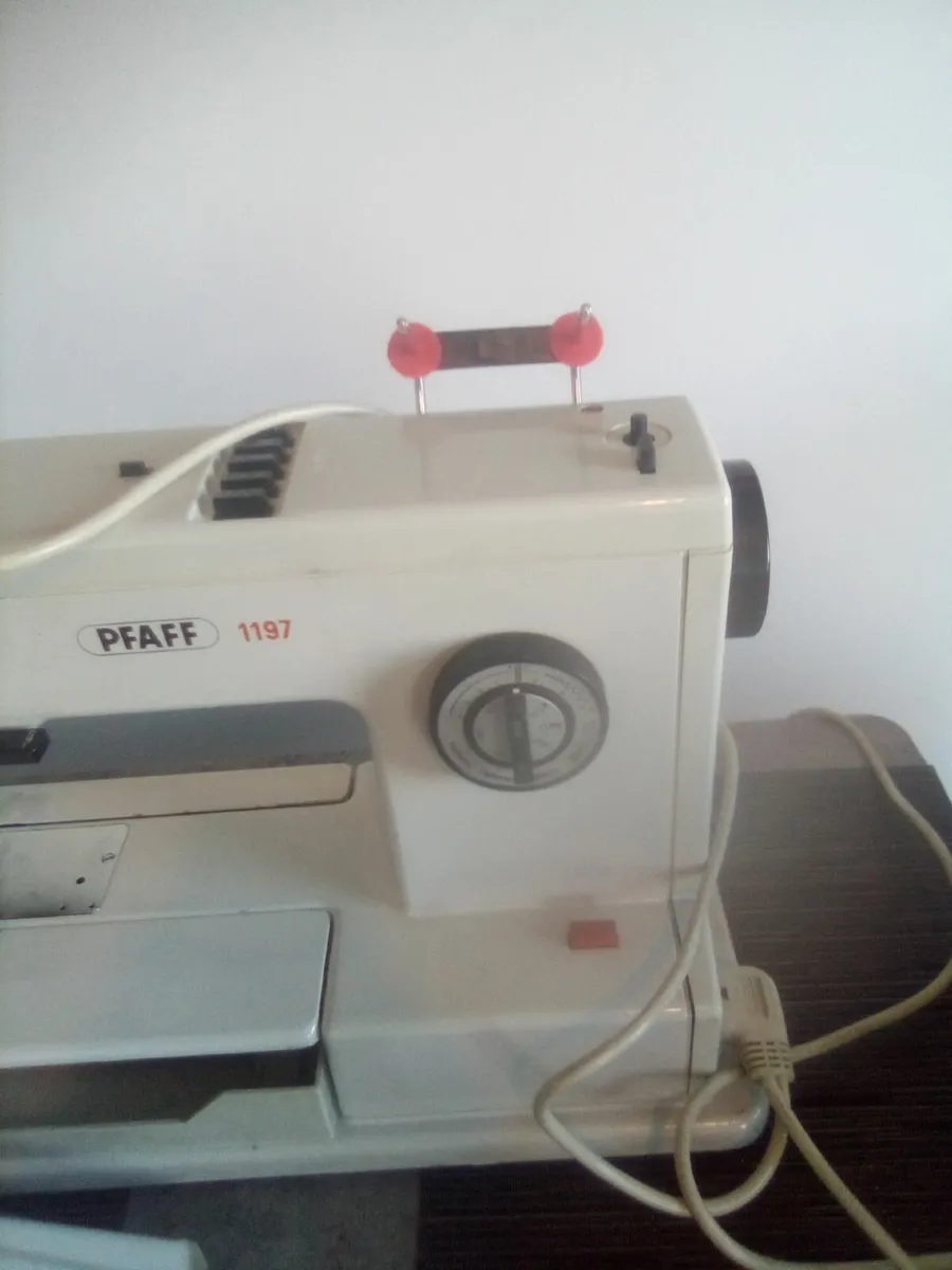 Pfaff Sewing Machine - Image 2
