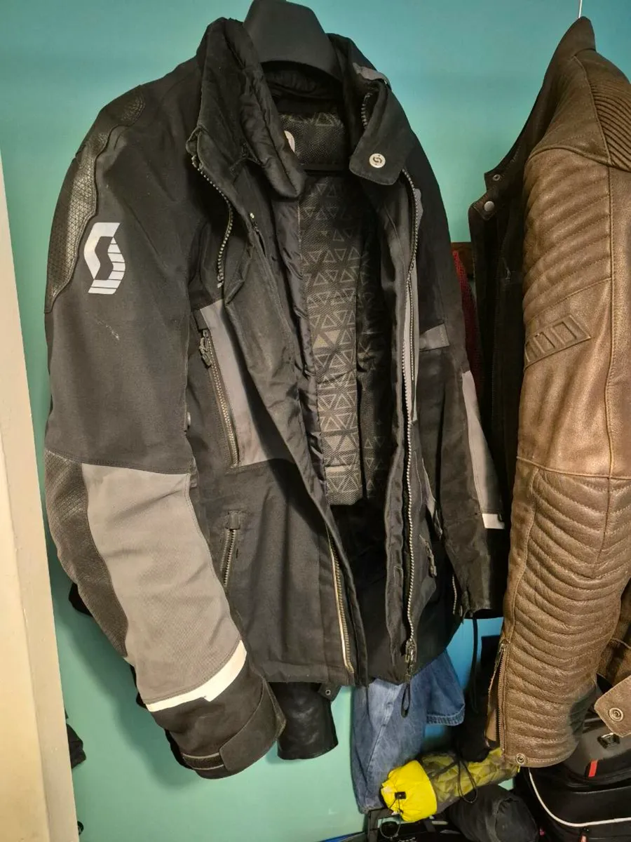 Scott bike jacket - Image 1