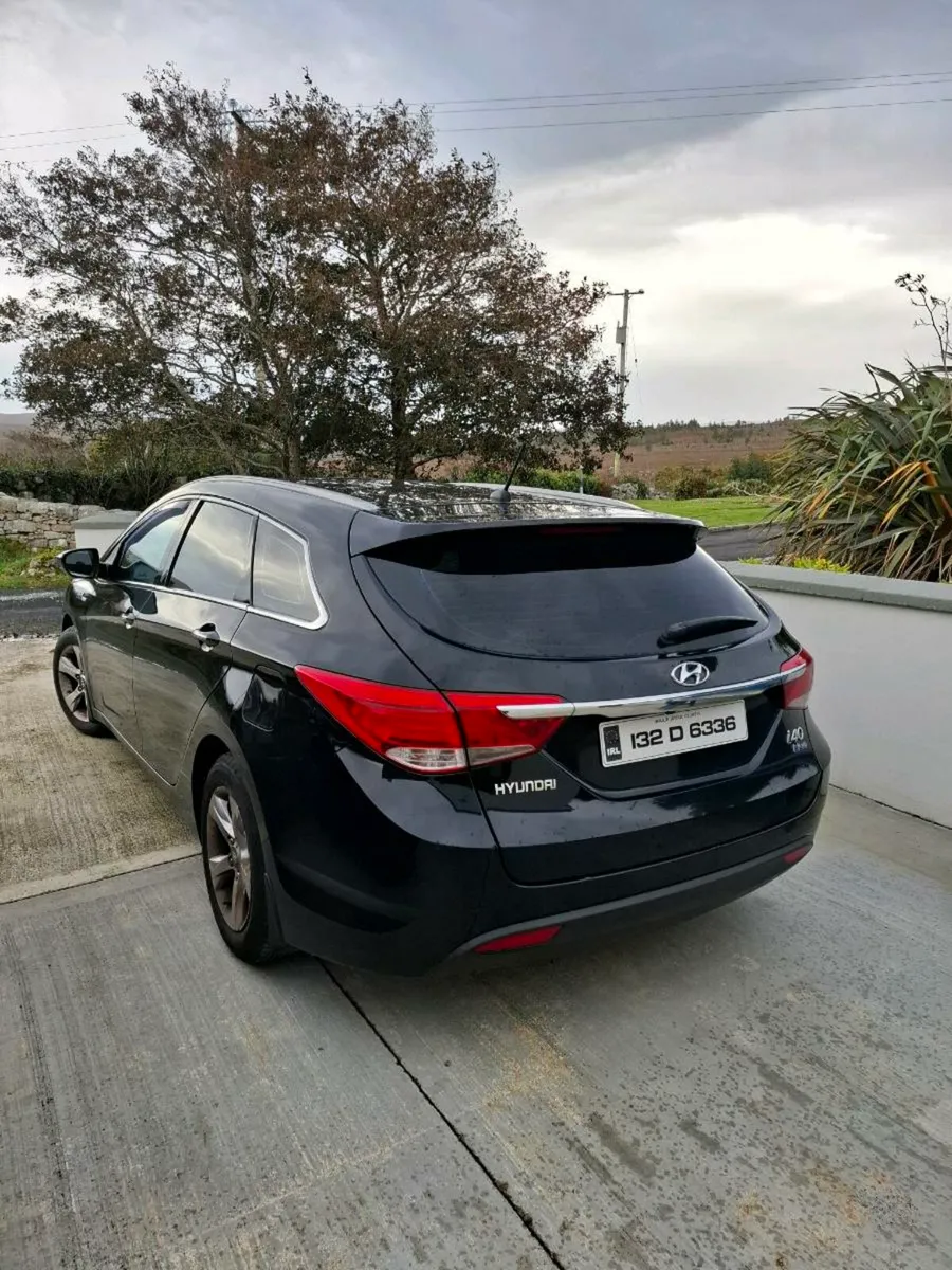 Hyundai i40 Estate Executive - Image 1