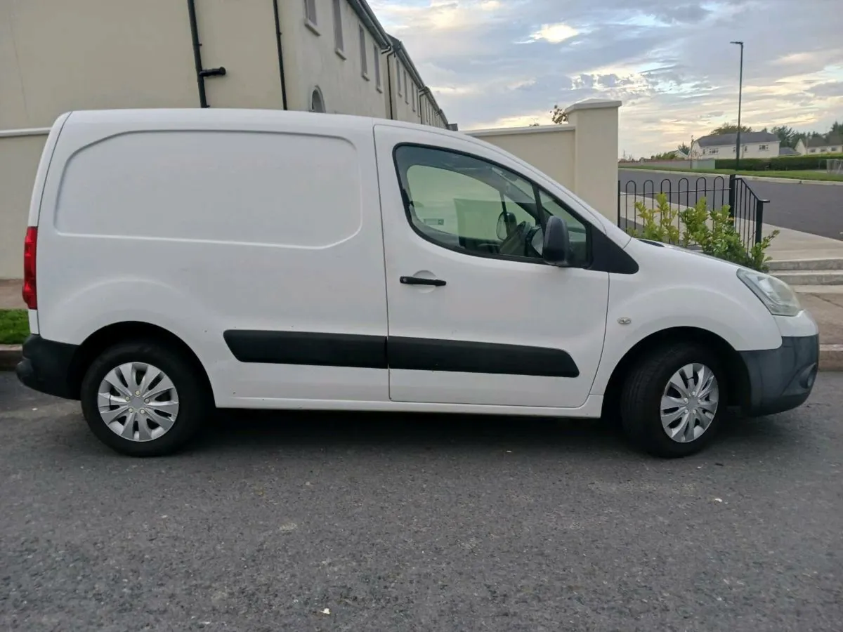 2011 citreon berlingo... tested 09/2026 - Image 2