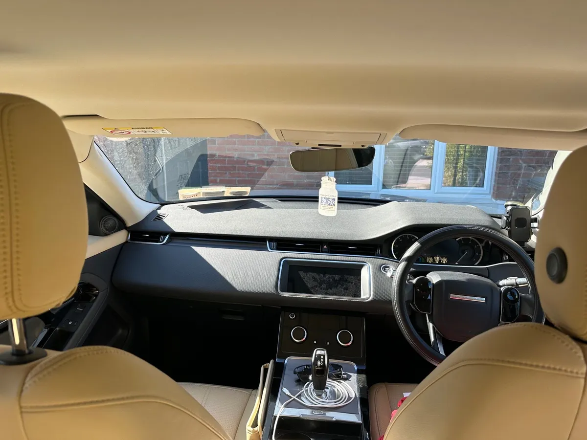 Range Rover Evoque 2020 PHEV S Automatic - Image 4