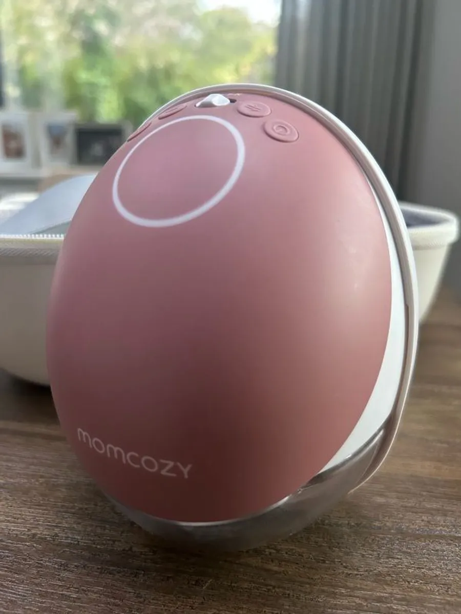 Momcozy M9 Double Wearable Breast Pump - Image 4