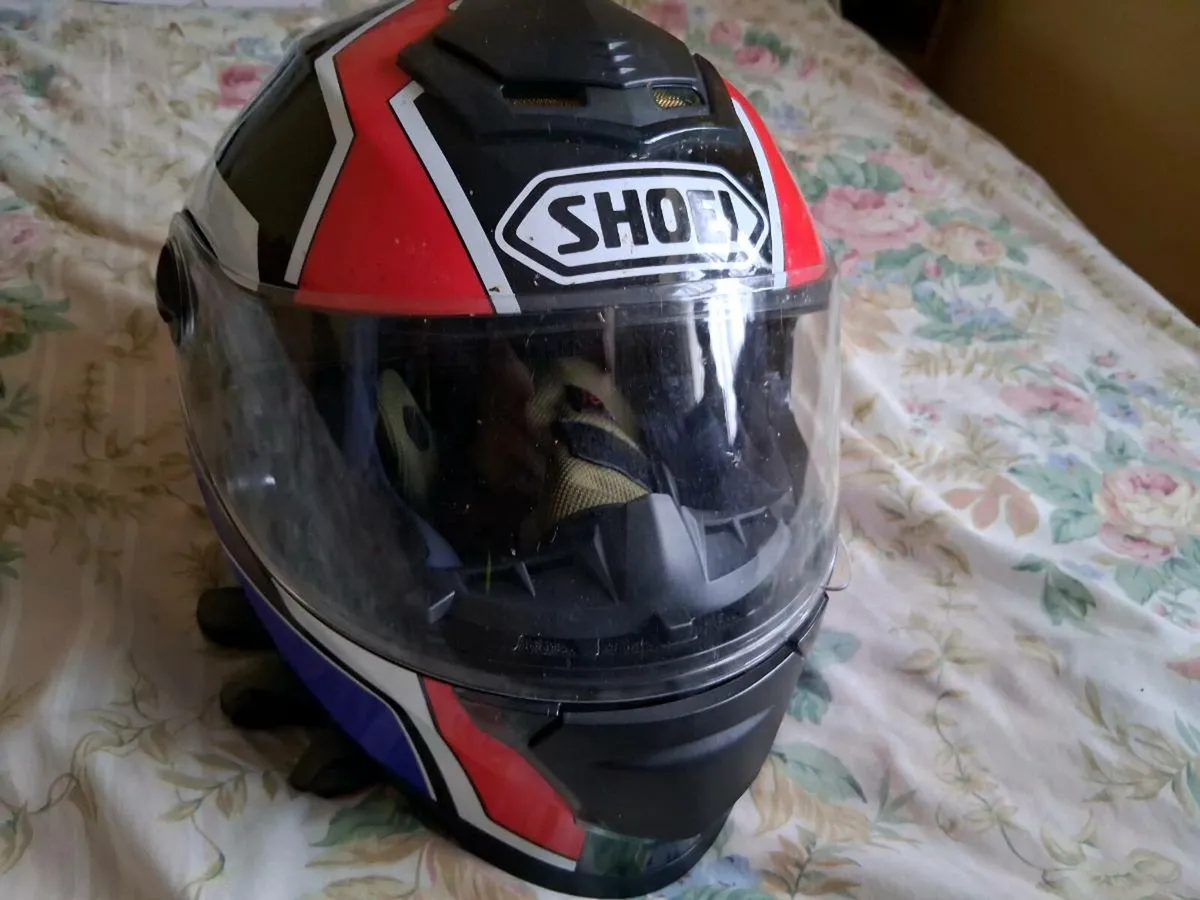 Motorbike helmet - Image 1