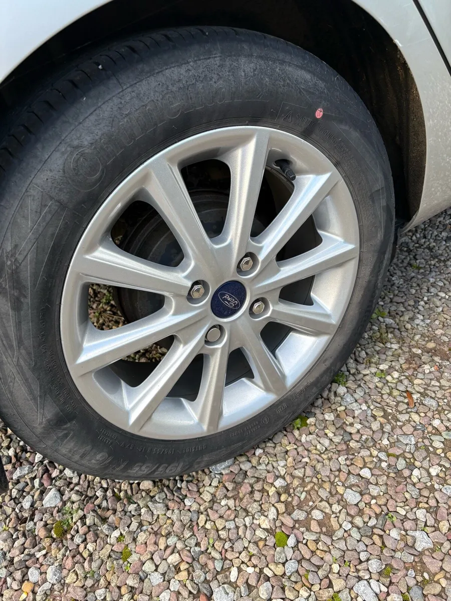 Ford Fiesta Titanium - Image 3