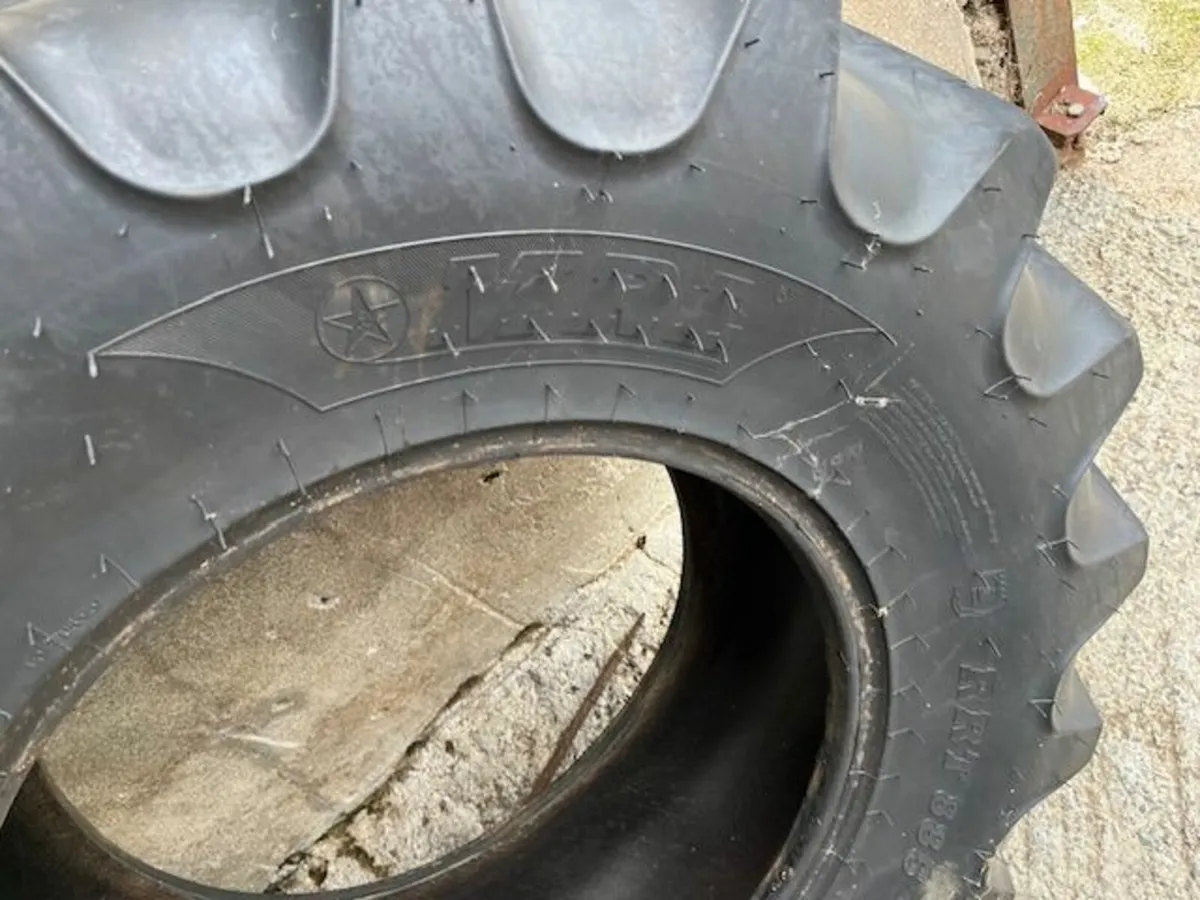 14.9 x 24 MRL Tyres like new - Image 3