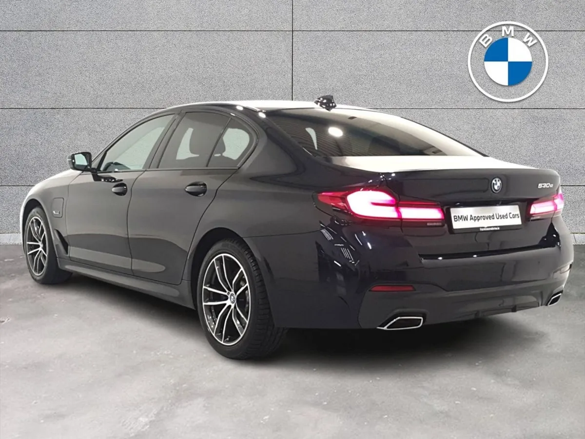 BMW 5 Series 530e M Sport Saloon - Image 3