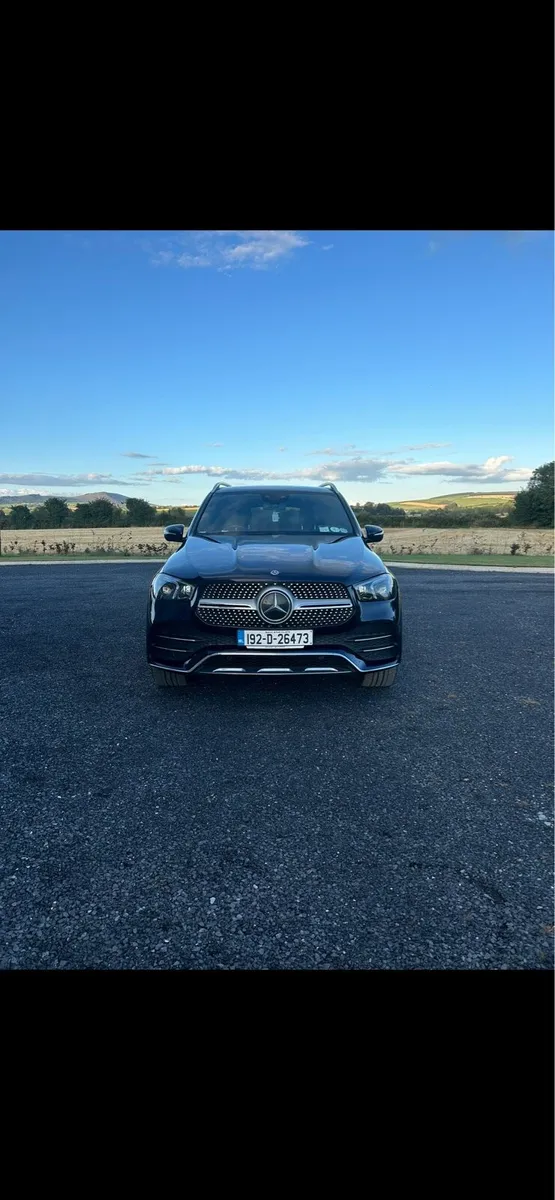 192 Mercedes-Benz GLE Class AMG Line - Image 2