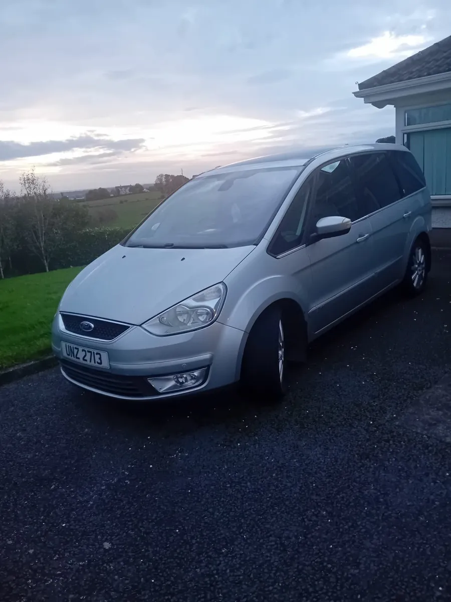 Ford Galaxy 2009 - Image 1