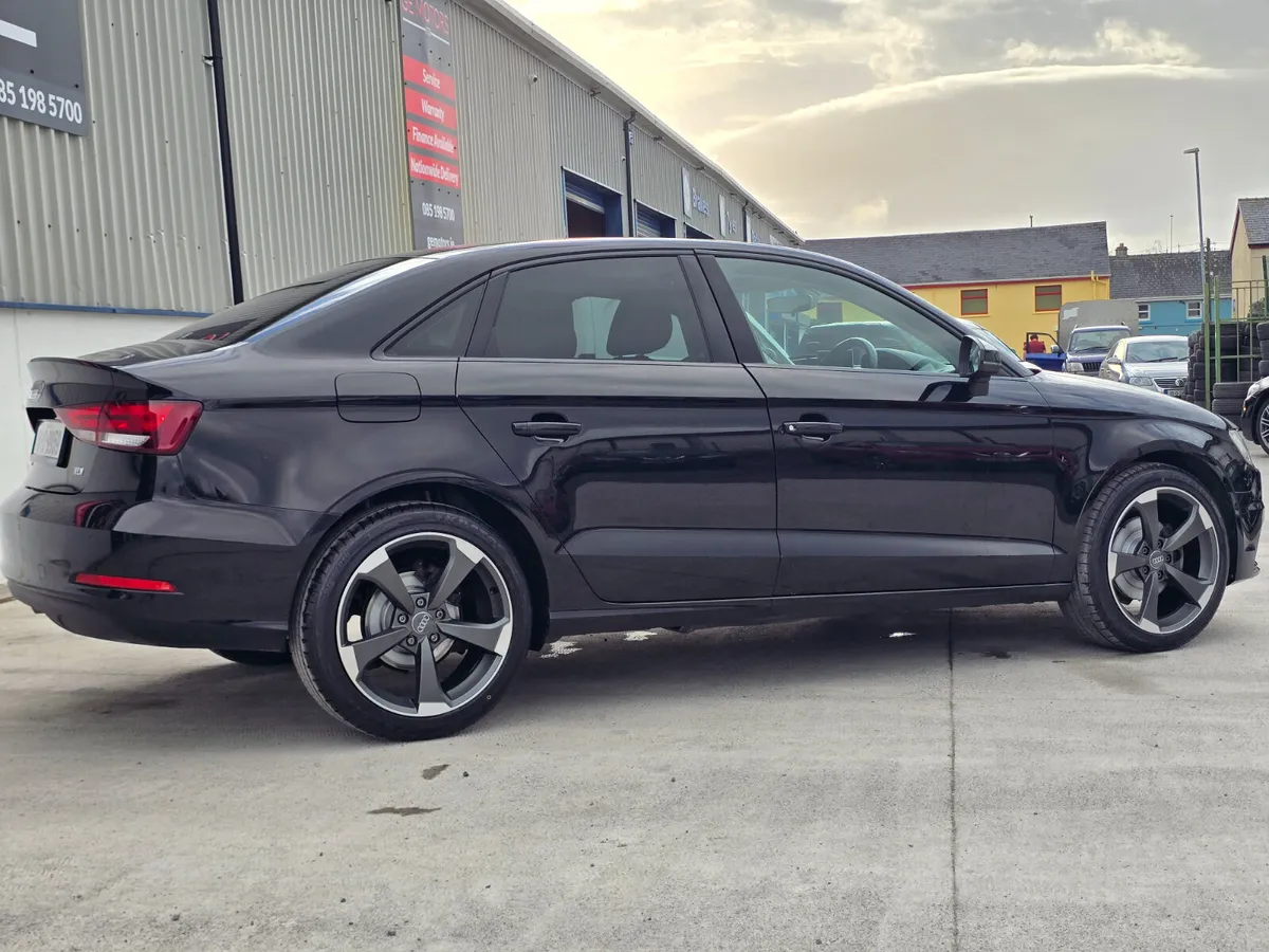 AUDI A3 2016 1.6 TDI SALOON BLACK EDT STYLING - Image 4