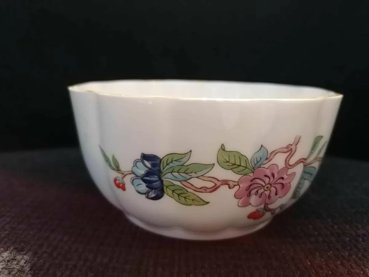 Aynsley Bone China Var-i-ete Bowl - Image 3