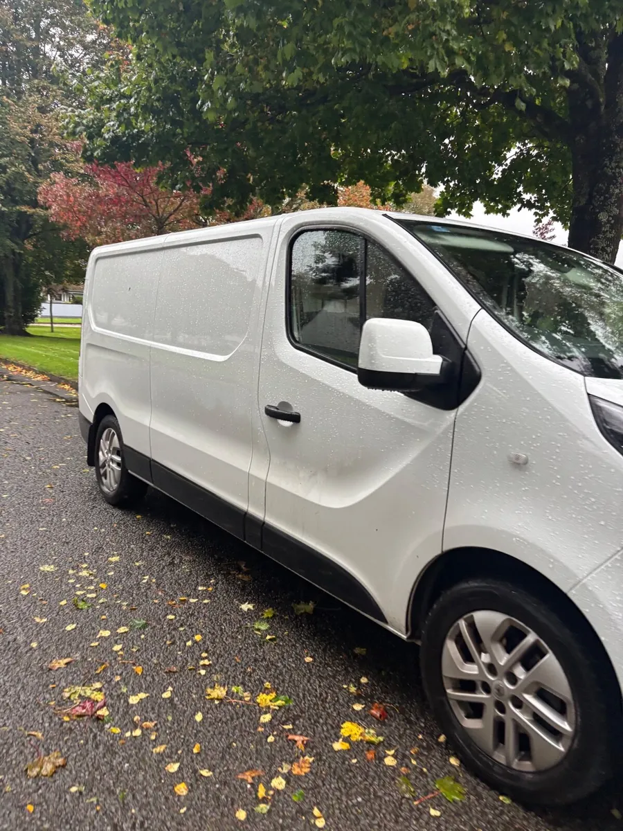 Renault Trafic 2019 - Image 2
