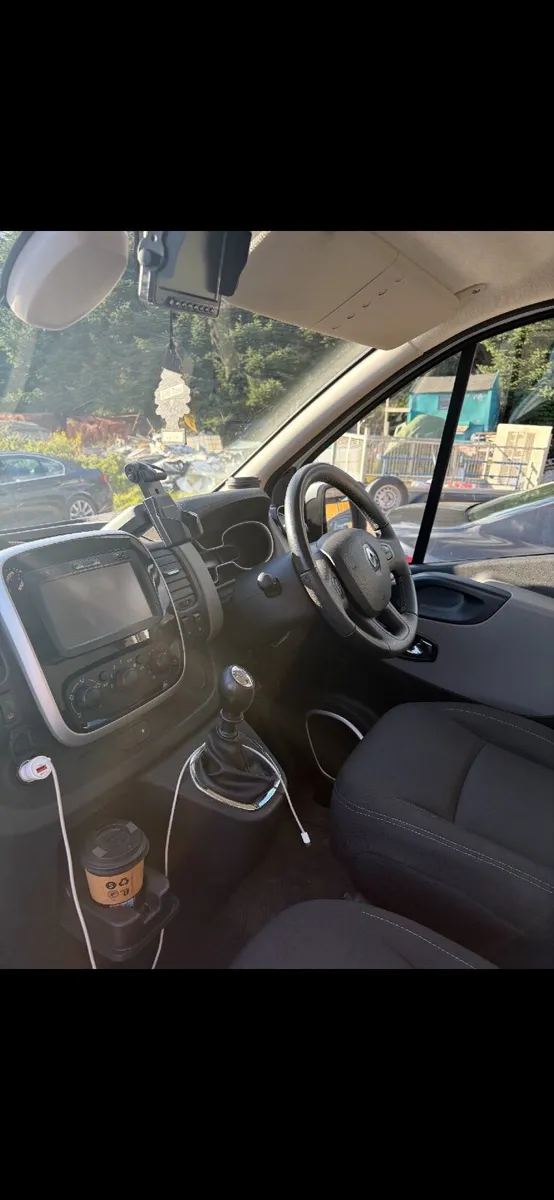 Renault Trafic 2019 - Image 3