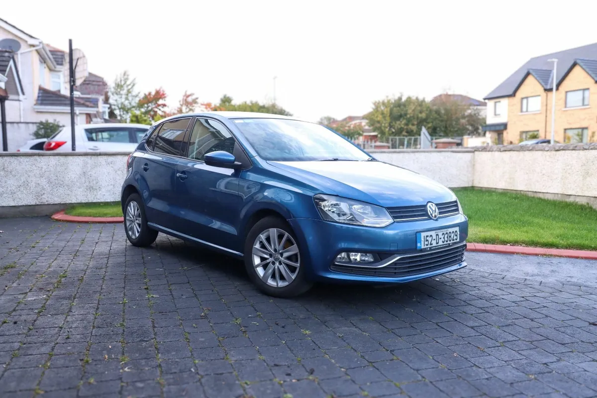 Volkswagen Polo 2015 - Image 2